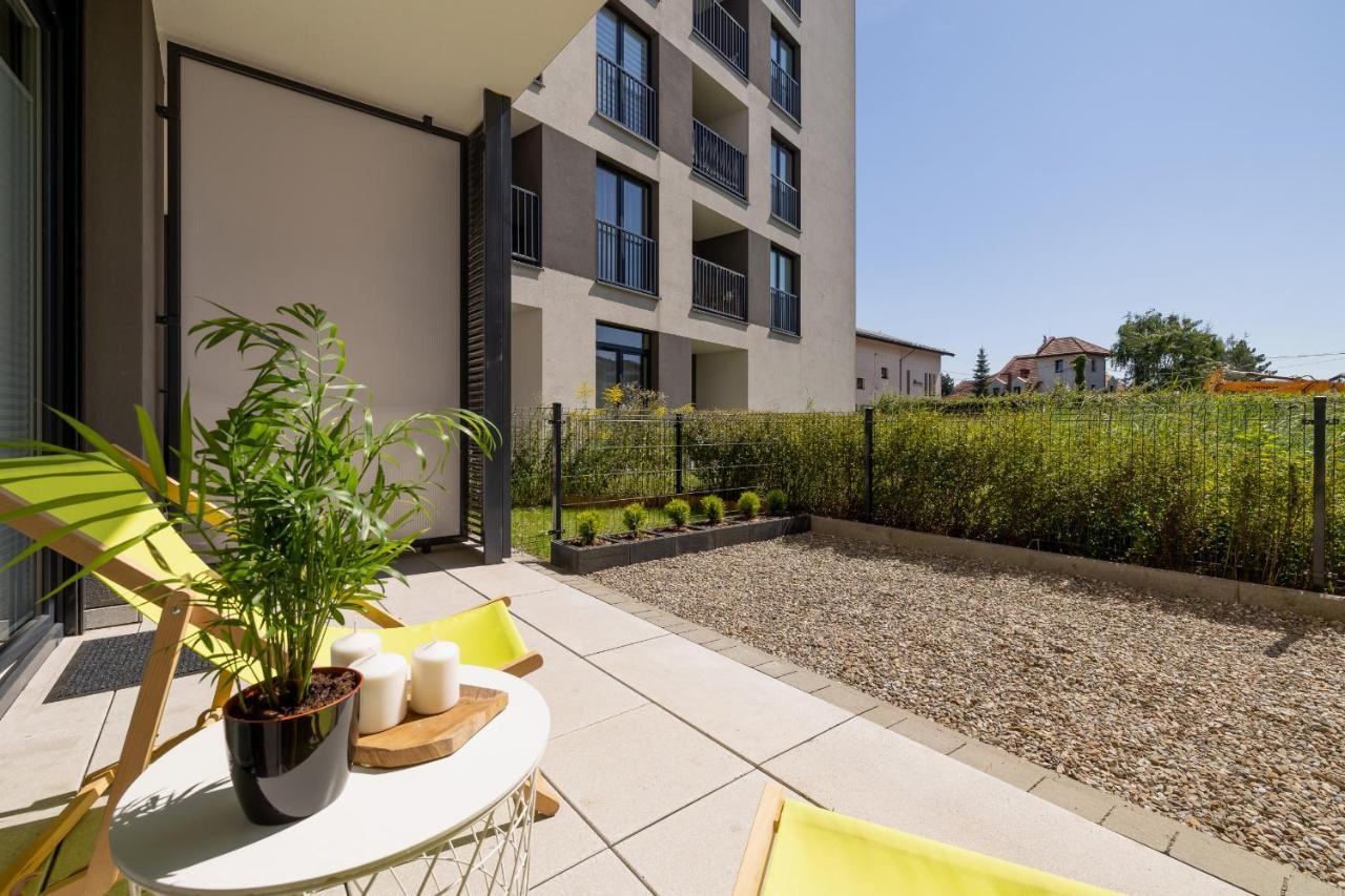 Krakow Studio With Parking & Terrace Near Zalew Bagry By Renters Prestige Cracóvia Exterior foto