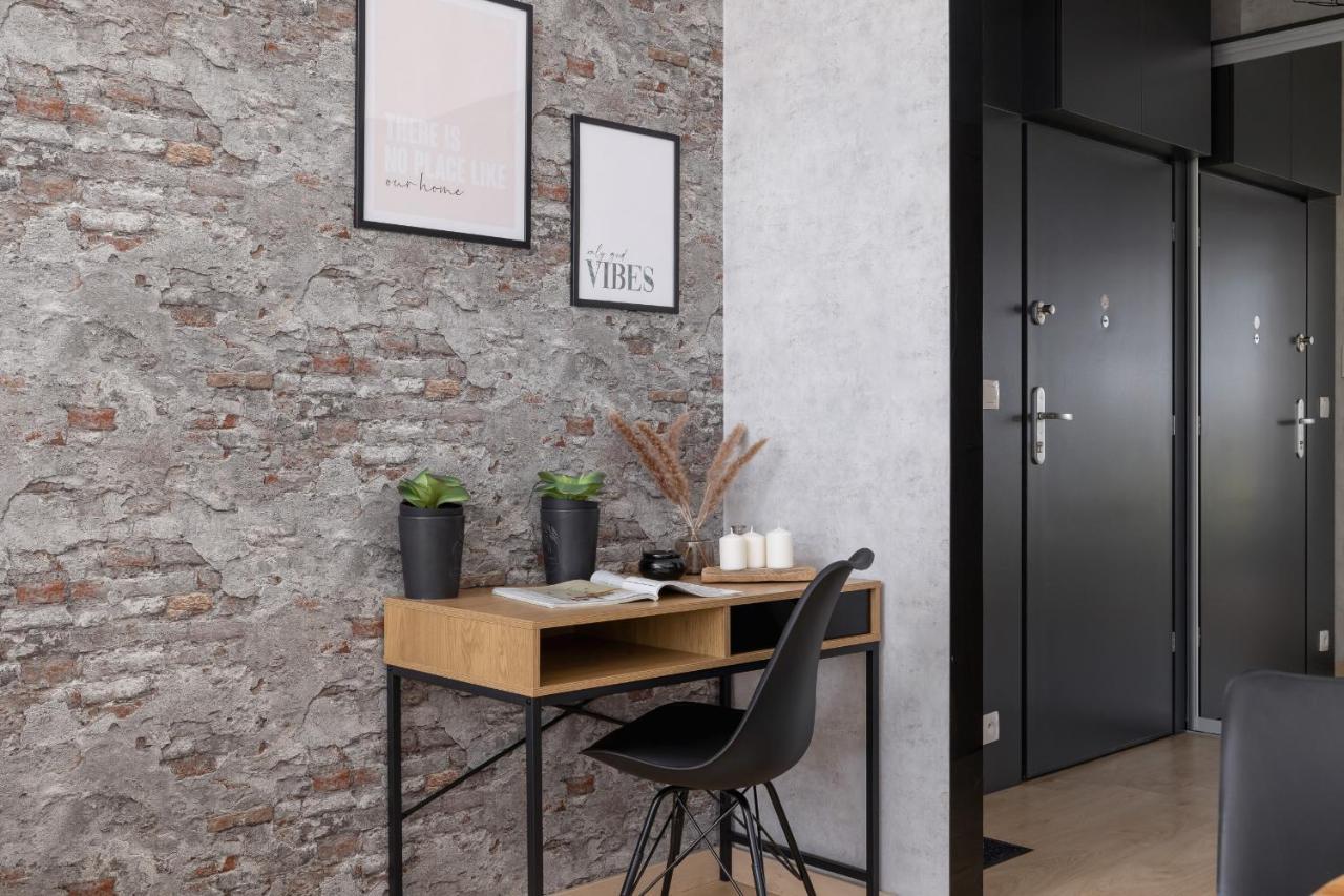 Krakow Studio With Parking & Terrace Near Zalew Bagry By Renters Prestige Cracóvia Exterior foto